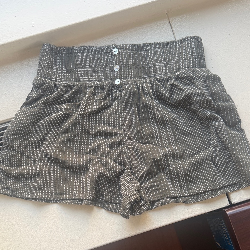 Summer Soft Shorts Olive Green